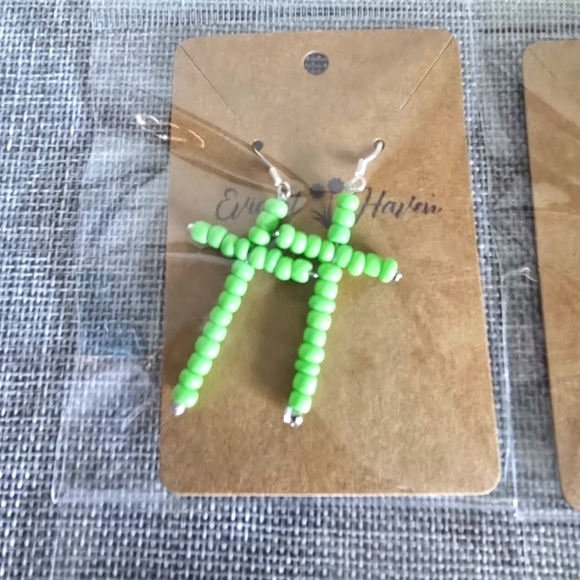 Set of 4 Seed Bead Cross Earrings Bluish Purple, Pink, Lime Green, Orange - Picture 5 of 5